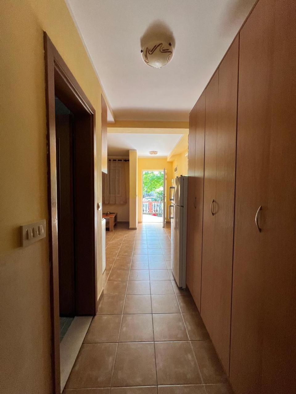Apartments Brnjada Sutomore Bilik gambar